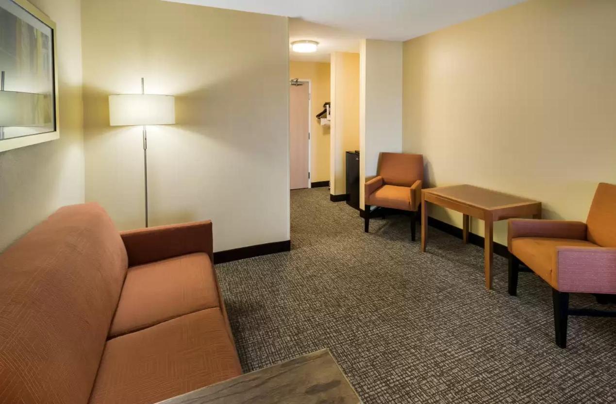 Quality Inn & Suites Μπόουζμαν Εξωτερικό φωτογραφία