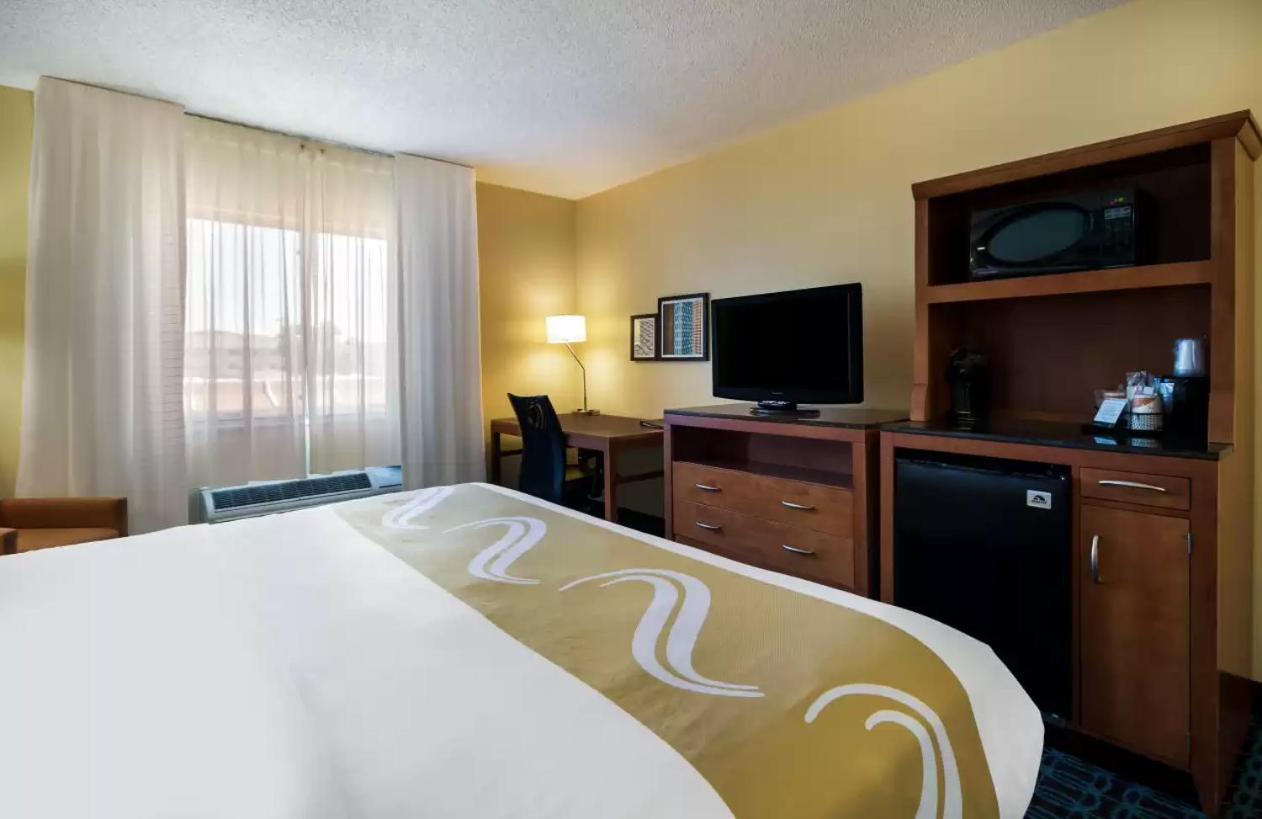 Quality Inn & Suites Μπόουζμαν Εξωτερικό φωτογραφία