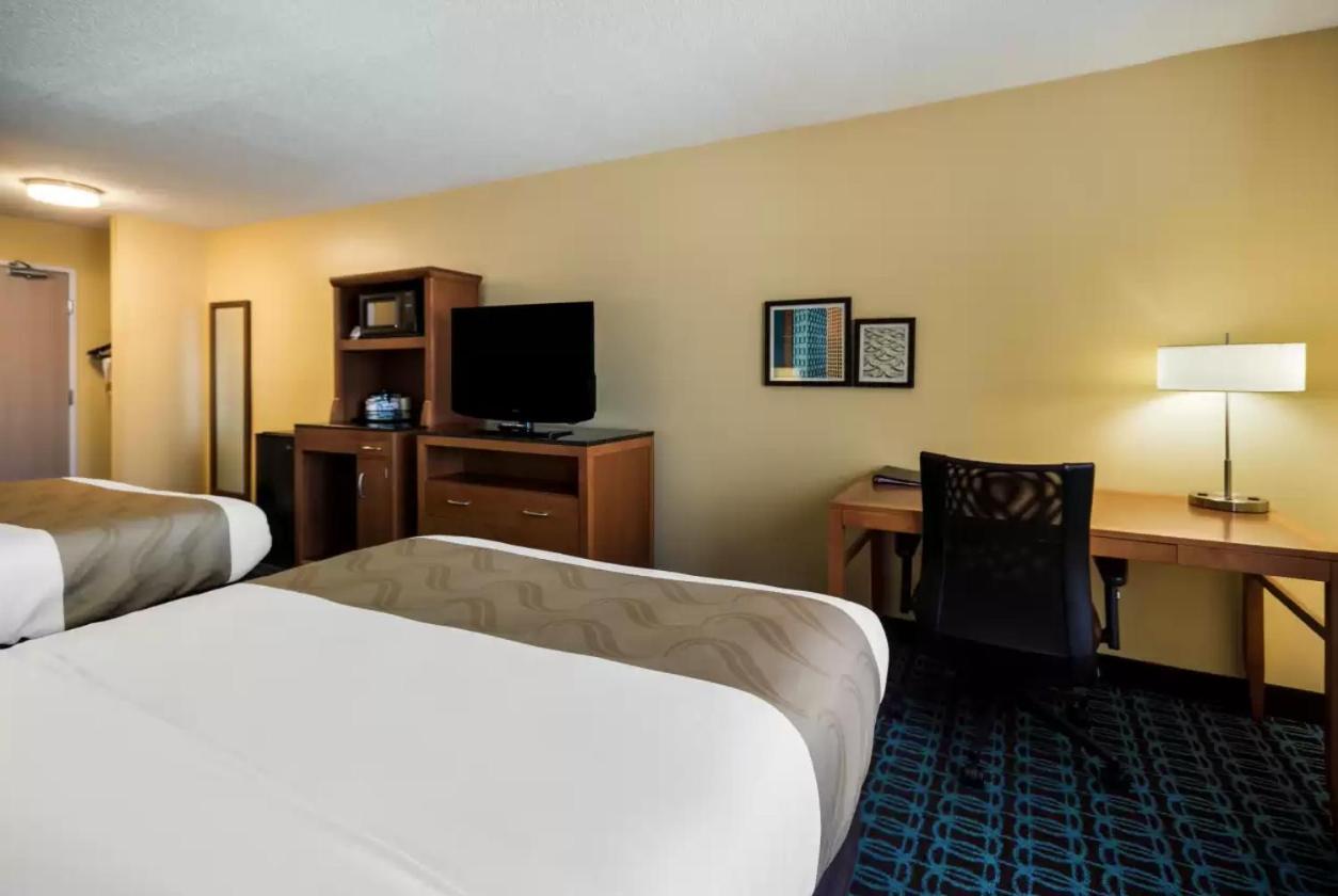 Quality Inn & Suites Μπόουζμαν Εξωτερικό φωτογραφία